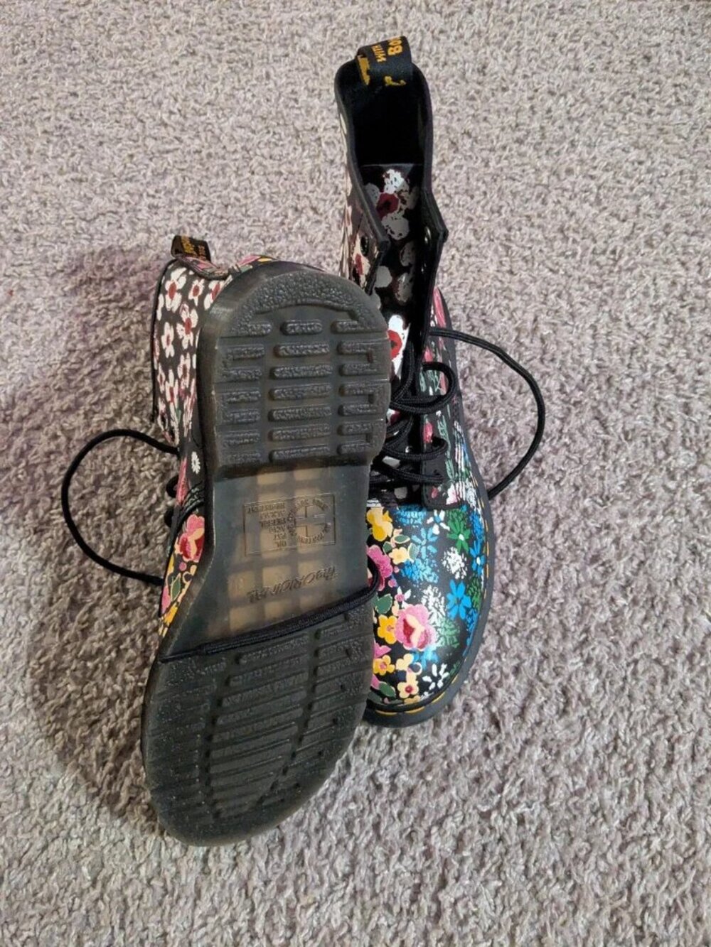 DR. MARTENS - Picture 3 of 5